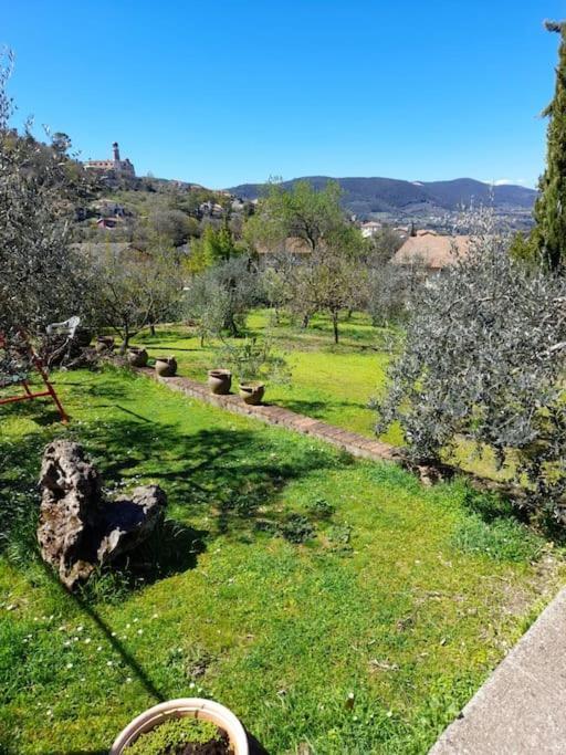 נארני Appartamento Con Giardino E Parcheggio Riservato מראה חיצוני תמונה